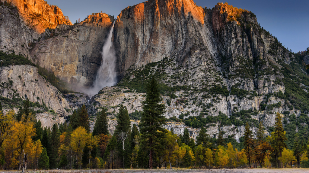 Autumn in the mountains 