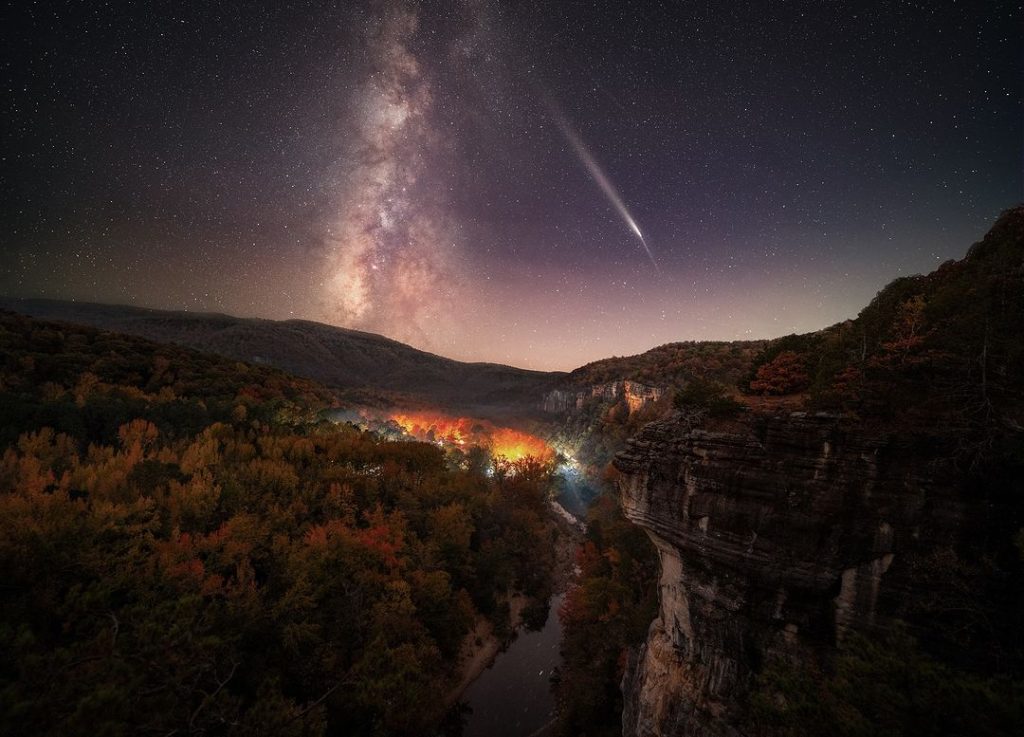 Atlas and the Milky Way in the same frame